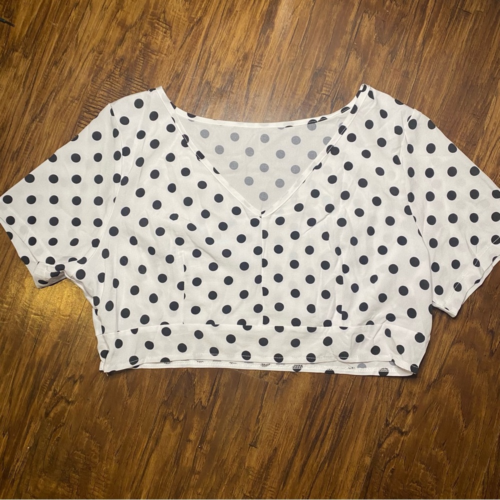 plus size polka dot crop top
